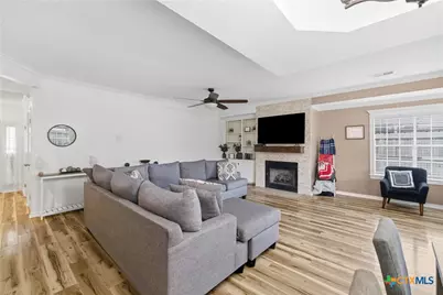 108 Portsmouth Circle, Victoria, TX 77904 - Photo 4