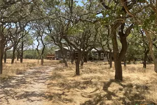 800 Thurman Rd, San Marcos, TX 78666 - Photo 10
