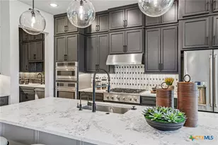 325 Ridgeway Dr, Georgetown, TX 78628 - Photo 12