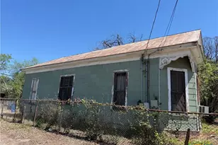 203 Sharer St, San Antonio, TX 78208 - Photo 2