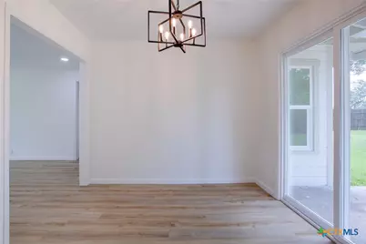 3607 Avondale Street, Victoria, TX 77901 - Photo 8