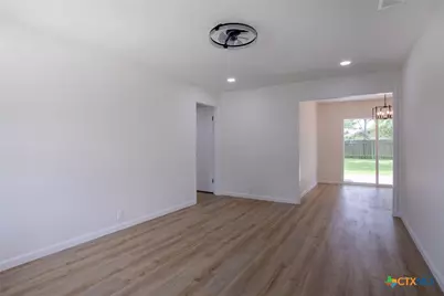 3607 Avondale Street, Victoria, TX 77901 - Photo 4