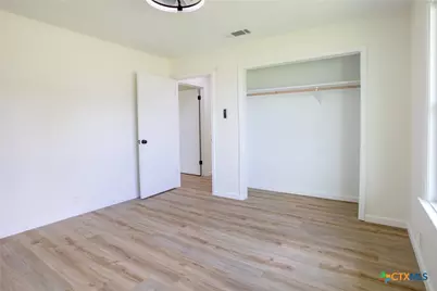 3607 Avondale Street, Victoria, TX 77901 - Photo 14