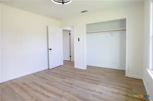 3607 Avondale St, Victoria, TX 77901 - Photo 14