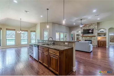 2628 Wolf Lair, New Braunfels, TX 78132 - Photo 10