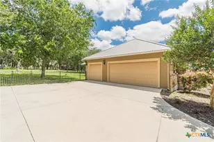 2628 Wolf Lair, New Braunfels, TX 78132 - Photo 26