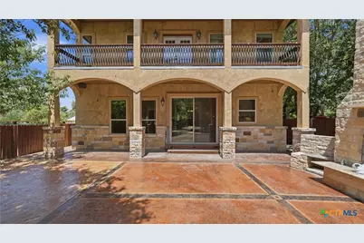 295 N West End Avenue, New Braunfels, TX 78130 - Photo 6