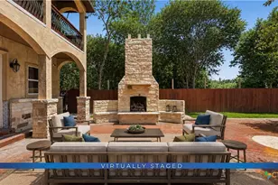 295 N West End Ave, New Braunfels, TX 78130 - Photo 8