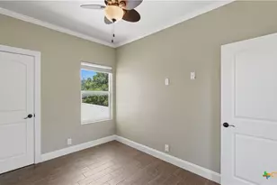 295 N West End Ave, New Braunfels, TX 78130 - Photo 32