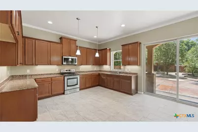 295 N West End Avenue, New Braunfels, TX 78130 - Photo 22
