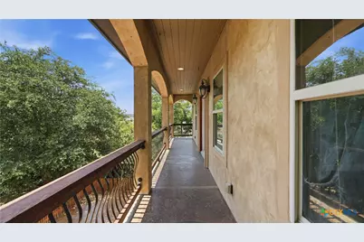 295 N West End Avenue, New Braunfels, TX 78130 - Photo 10