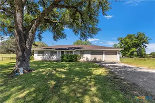 2602 Bootlegger Ln, Yoakum, TX 77995 - Photo 1