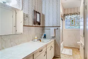 2602 Bootlegger Ln, Yoakum, TX 77995 - Photo 12