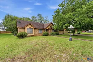 214 E Montana Dr, Shiner, TX 77984 - Photo 38