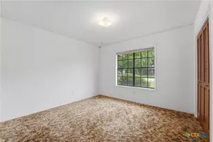 214 E Montana Dr, Shiner, TX 77984 - Photo 26