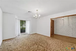 214 E Montana Dr, Shiner, TX 77984 - Photo 14
