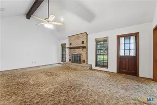 214 E Montana Dr, Shiner, TX 77984 - Photo 8