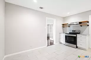 704 Curtiss Ave, Schertz, TX 78154 - Photo 8