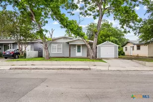 704 Curtiss Ave, Schertz, TX 78154 - Photo 2