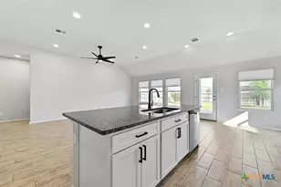 250 Sage Meadows Dr, San Marcos, TX 78666 - Photo 10
