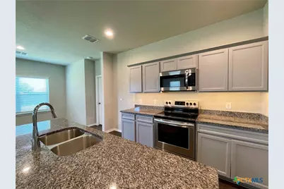 231 Valmet Drive, New Braunfels, TX 78130 - Photo 6