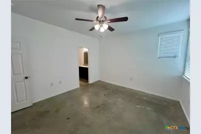 805 Hallie Cove, Lockhart, TX 78644 - Photo 28