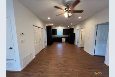 805 Hallie Cove, Lockhart, TX 78644 - Photo 6