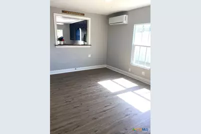 2405 Lone Tree Road, Victoria, TX 77901 - Photo 2