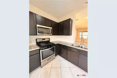 100 Clearlake Drive, Hutto, TX 78634 - Photo 14