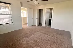 100 Clearlake Dr, Hutto, TX 78634 - Photo 2