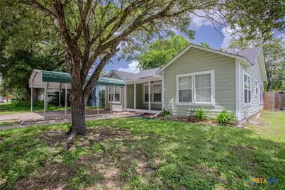 1308 E Park Avenue, Victoria, TX 77901 - Photo 2