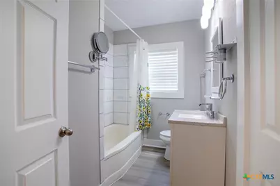 1308 E Park Avenue, Victoria, TX 77901 - Photo 16