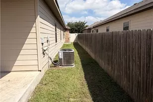 708 Saengerhalle Rd, New Braunfels, TX 78130 - Photo 28