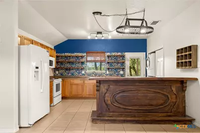 323 Lexington Pass, Canyon Lake, TX 78133 - Photo 6