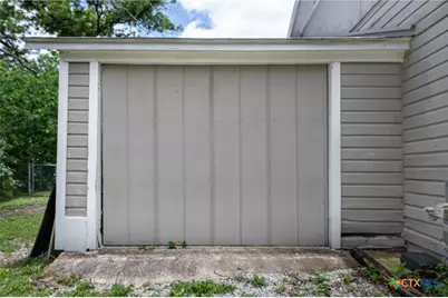 503 Bruns Street, Seguin, TX 78155 - Photo 14