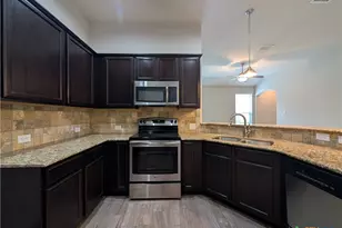 549 Creekside Frst, New Braunfels, TX 78130 - Photo 12