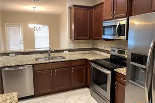 1337 Lauren St, New Braunfels, TX 78130 - Photo 8
