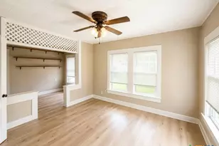 709 E 18th St, Cameron, TX 76520 - Photo 6