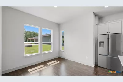 731 County Road 356, Adkins, TX 78101 - Photo 12