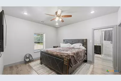 731 County Road 356, Adkins, TX 78101 - Photo 44