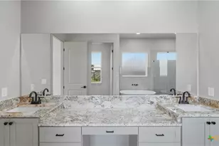 731 County Rd 356, Adkins, TX 78101 - Photo 20