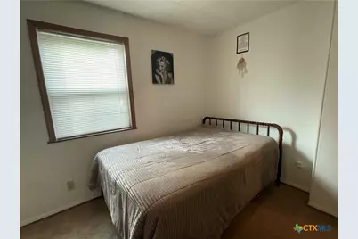 105 Kimberly Lane, Yoakum, TX 77995 - Photo 32