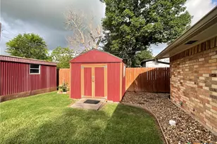 105 Kimberly Ln, Yoakum, TX 77995 - Photo 12