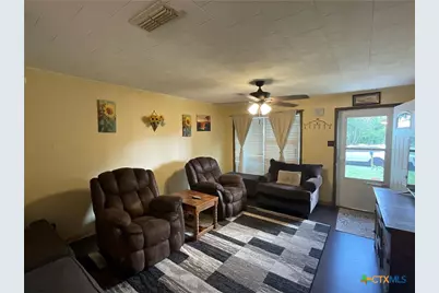 105 Kimberly Lane, Yoakum, TX 77995 - Photo 28