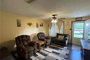 105 Kimberly Ln, Yoakum, TX 77995 - Photo 28