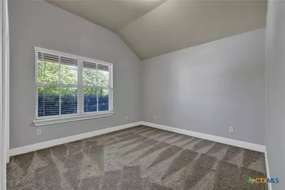 842 Madison Avenue, New Braunfels, TX 78130 - Photo 6