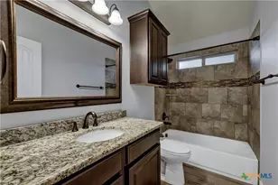 842 Madison Ave, New Braunfels, TX 78130 - Photo 8