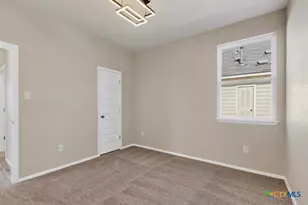 189 Fabion St, Kyle, TX 78640 - Photo 40