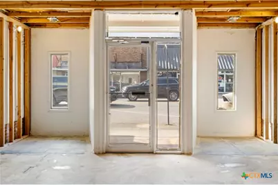 111 E Main Street, Edna, TX 77957 - Photo 4