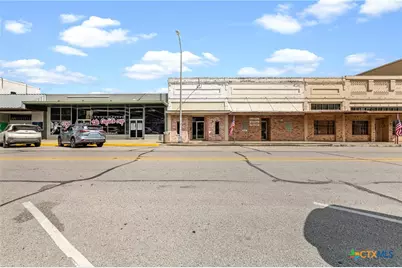 111 E Main Street, Edna, TX 77957 - Photo 2